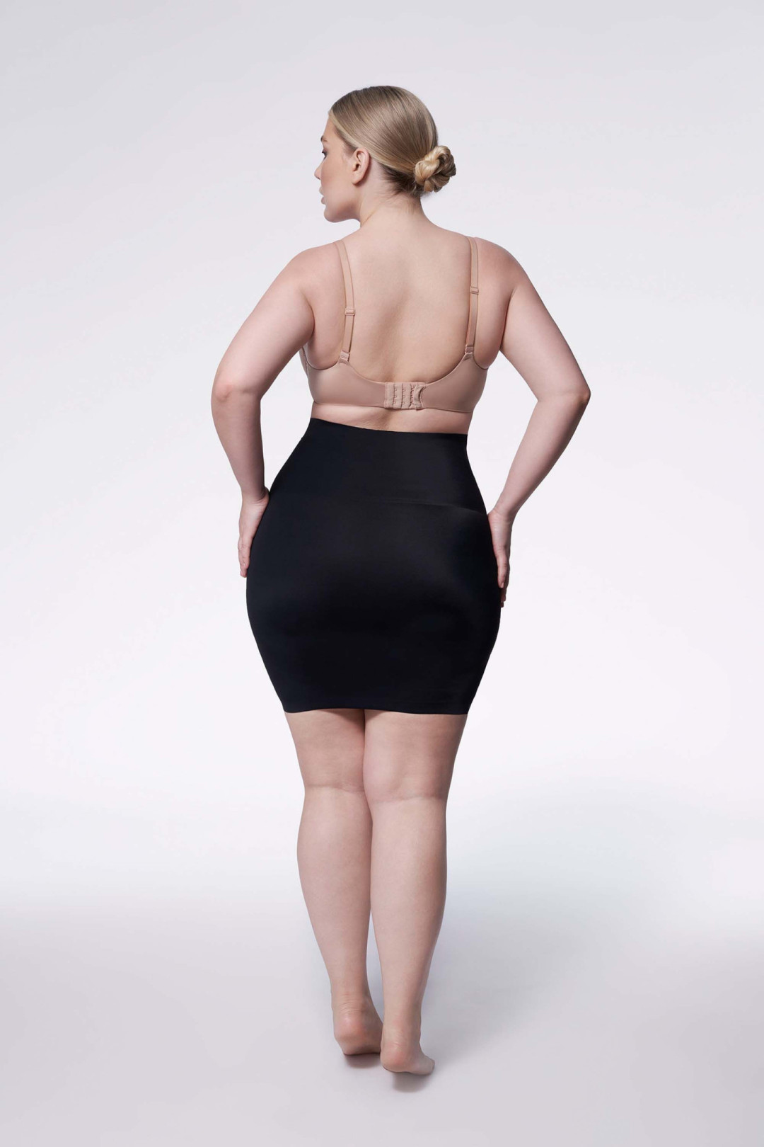 Wyszczuplająca Pasijonis 220 Basic Half Slip Juoda