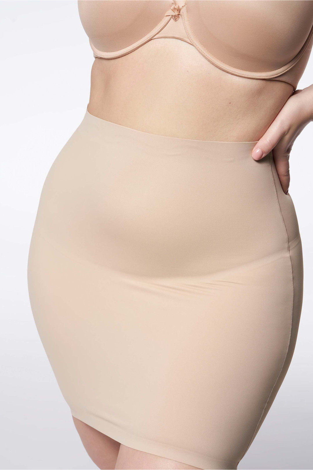 Wyszczuplająca Pasijonis 220 Basic Half Slip Natūrali